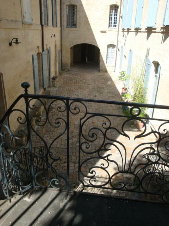 Appartement Dans Hotel De Flaux Uzès Exterior foto